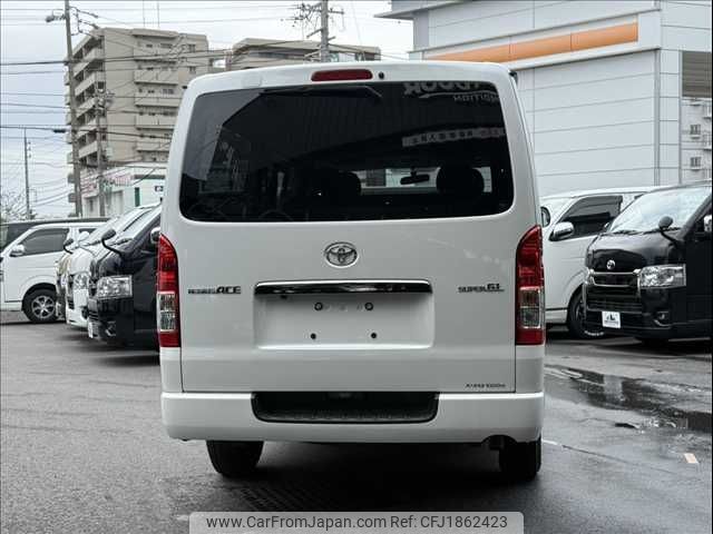 toyota regiusace-van 2017 CFJ1862423 image 2
