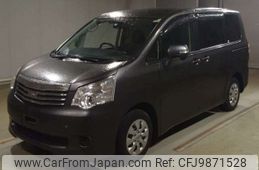 toyota noah 2013 -TOYOTA--Noah DBA-ZRR70G--ZRR70-0581334---TOYOTA--Noah DBA-ZRR70G--ZRR70-0581334-