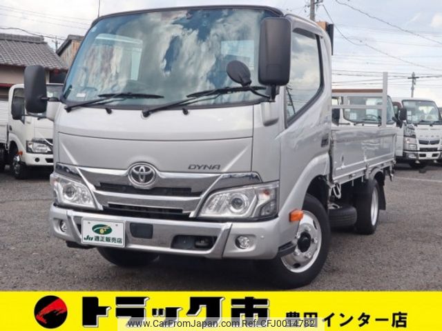 toyota dyna-truck 2022 quick_quick_2RG-XZC605_XZC605-0034723 image 1