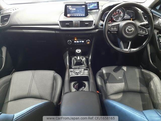 mazda axela 2016 CFJ1658165 image 2