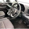 toyota voxy 2022 quick_quick_6AA-ZWR90W_0004667 image 3