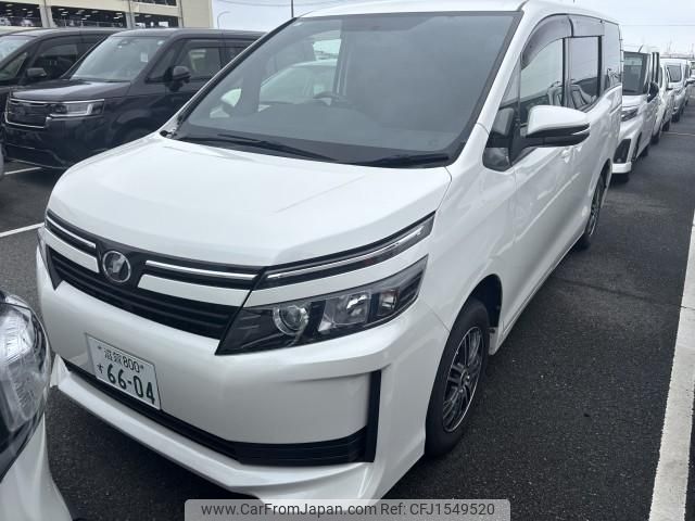 toyota voxy 2014 CFJ1549520 image 1