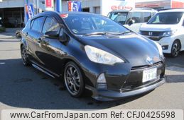 toyota aqua 2012 -TOYOTA--AQUA DAA-NHP10--NHP10-2095460---TOYOTA--AQUA DAA-NHP10--NHP10-2095460-