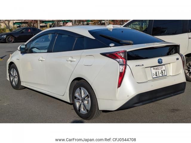 toyota prius 2016 quick_quick_DAA-ZVW51_6028633 image 2