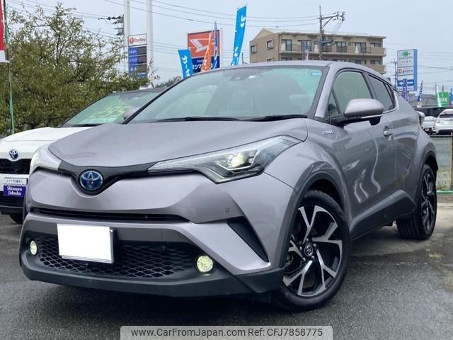 toyota c-hr 2017 quick_quick_DAA-ZYX10_ZYX10-2025232 image 1