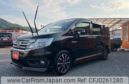 honda stepwagon-spada 2013 GOO_JP_700110162630240929001