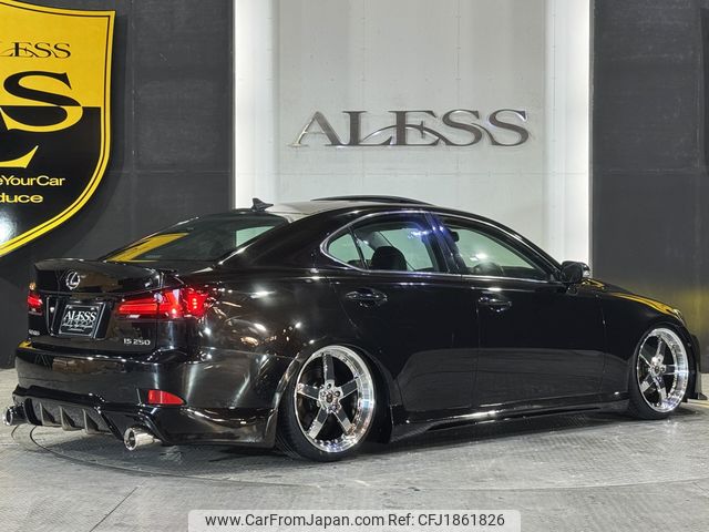 lexus is 2011 CFJ1861826 image 2