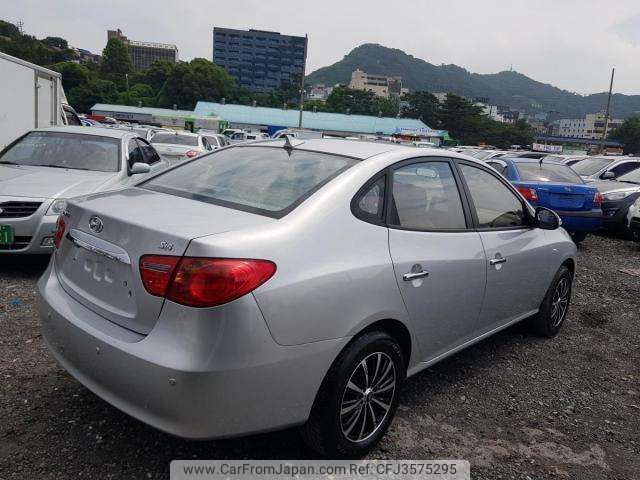 hyundai avante 2010 ED-03105-20191007 image 2