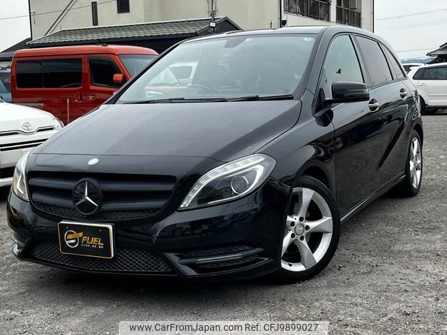 mercedes-benz b-class 2013 GOO_JP_700070884830240530013 image 1