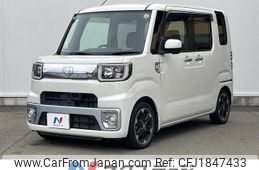 daihatsu wake 2015 CFJ1847433