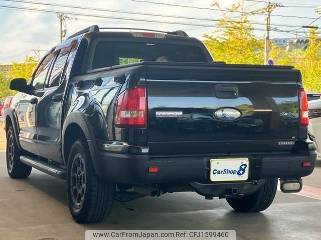 ford explorer-sport-trac 2011 CFJ1599460 image 2