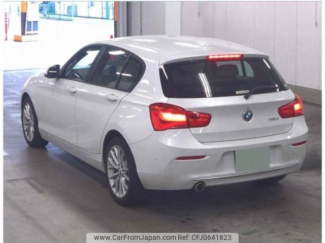 bmw 1-series 2019 quick_quick_LDA-1S20_WBA1S520805L20658 image 2