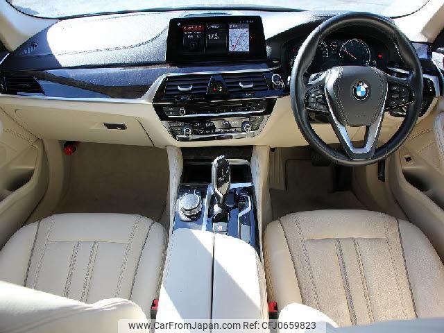 bmw 5-series 2017 quick_quick_LDA-JC20_WBAJC320X0WA06363 image 2