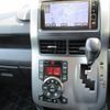 toyota voxy 2013 -TOYOTA--Voxy ZRR70W--0551052---TOYOTA--Voxy ZRR70W--0551052- image 6
