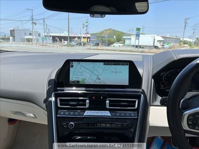 bmw 8-series 2022 -BMW--BMW 8 Series 3DA-GW30--WBAGW42030CJ31503---BMW--BMW 8 Series 3DA-GW30--WBAGW42030CJ31503- image 2
