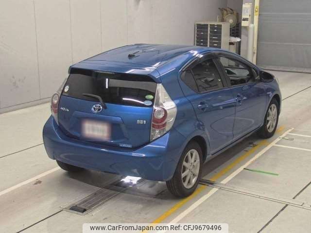 toyota aqua 2013 -TOYOTA--AQUA DAA-NHP10--NHP10-2209894---TOYOTA--AQUA DAA-NHP10--NHP10-2209894- image 2