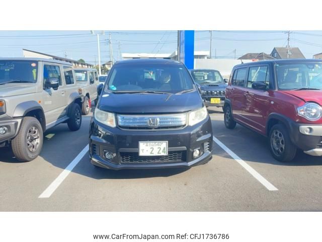 honda freed-spike 2011 CFJ1736786 image 1