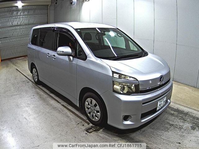 toyota voxy 2011 CFJ1861715 image 1