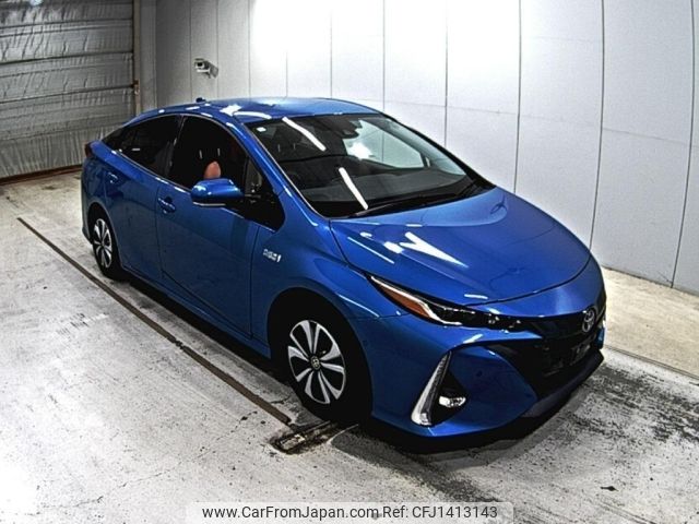 toyota prius-phv 2019 CFJ1413143 image 1