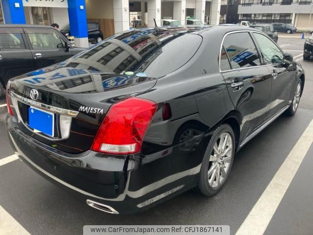 toyota crown-majesta 2010 CFJ1867141 image 2