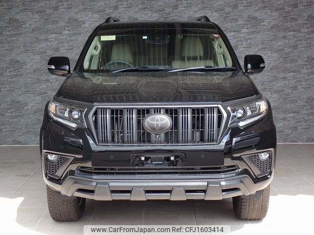 toyota land-cruiser-prado 2023 CFJ1603414 image 2