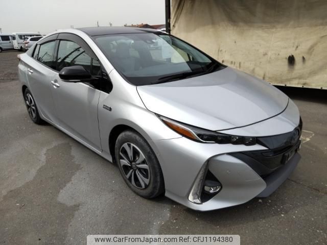 toyota prius-phv 2020 quick_quick_DLA-ZVW52_ZVW52-3156569 image 2