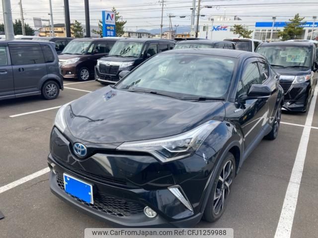 toyota c-hr 2017 -TOYOTA--C-HR DAA-ZYX10--ZYX10-2003670---TOYOTA--C-HR DAA-ZYX10--ZYX10-2003670- image 1