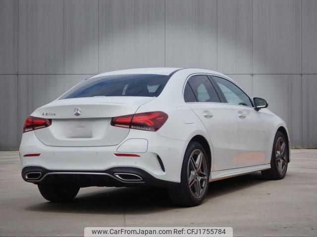 mercedes-benz a-class 2023 CFJ1755784 image 2
