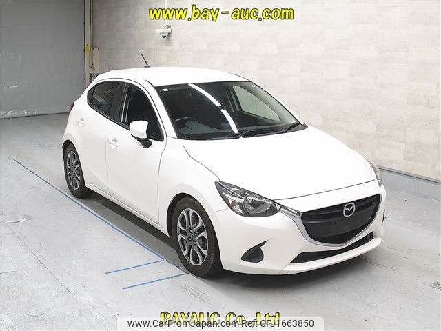 mazda demio 2016 CFJ1663850 image 1