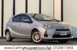 toyota aqua 2012 -TOYOTA--AQUA DAA-NHP10--NHP10-2042081---TOYOTA--AQUA DAA-NHP10--NHP10-2042081-