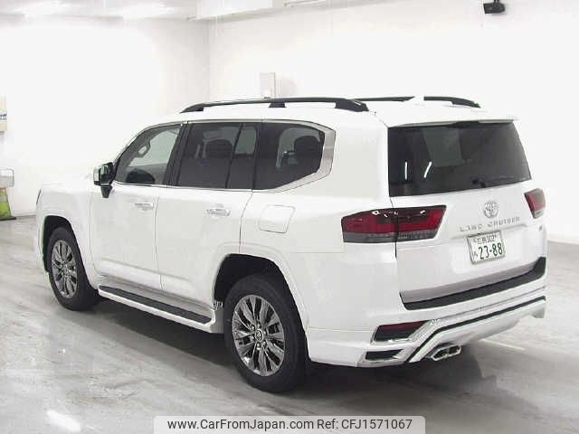 toyota land-cruiser-wagon 2024 CFJ1571067 image 2