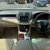 toyota crown 2011 CFJ1620374 image 3