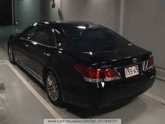 toyota crown-majesta 2016 CFJ1849737 image 2