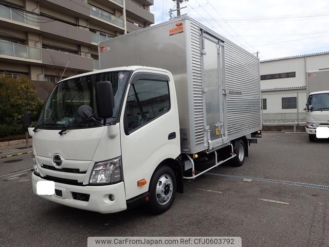 hino dutro 2024 GOO_NET_EXCHANGE_0707934A30241226W004 image 2