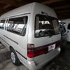 toyota hiace-wagon 2002 GOO_JP_700110115730180228002 image 2