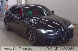 alfa-romeo giulia 2022 CFJ1692365