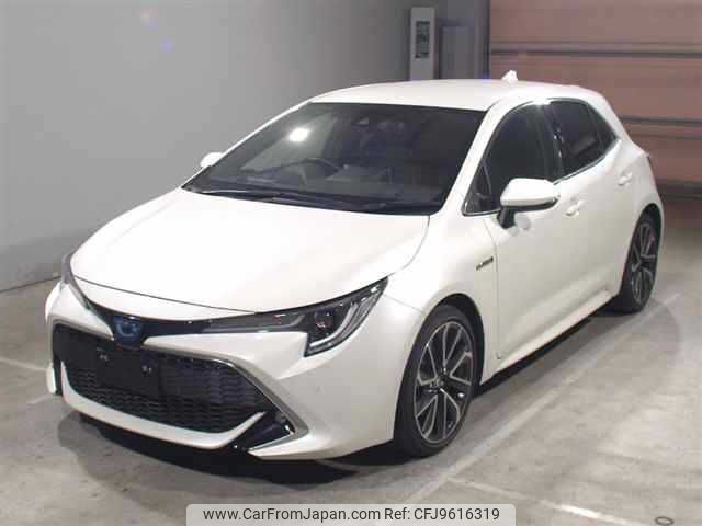 toyota corolla-sport 2018 -TOYOTA--Corolla Sport ZWE211H--1010675---TOYOTA--Corolla Sport ZWE211H--1010675- image 1