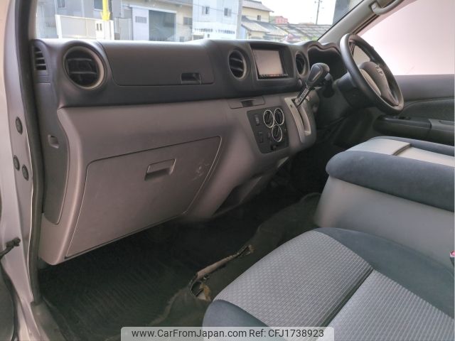 nissan caravan-van 2012 CFJ1738923 image 2