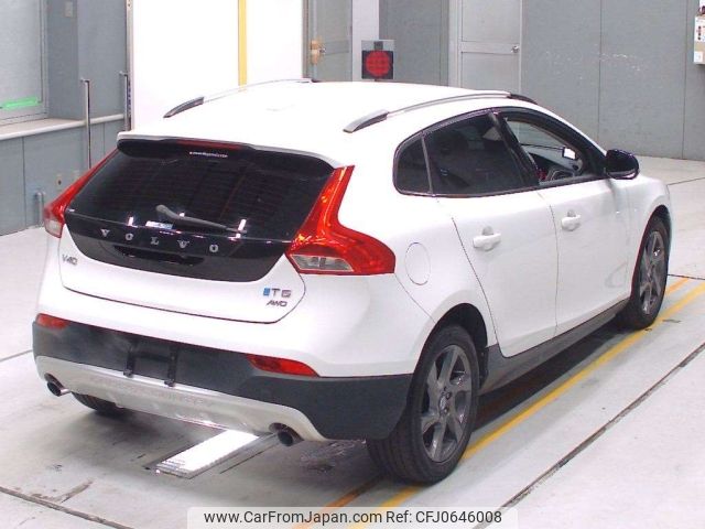 volvo v40 2013 -VOLVO--Volvo V40 MB5204T-YV1MZ6356D2007702---VOLVO--Volvo V40 MB5204T-YV1MZ6356D2007702- image 2