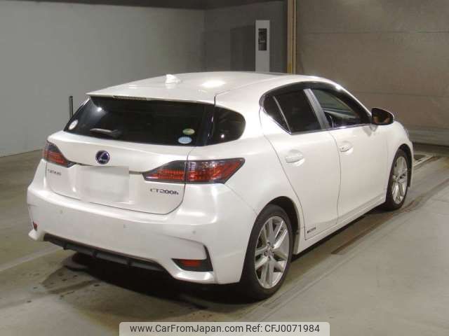 lexus ct 2016 -LEXUS--Lexus CT DAA-ZWA10--ZWA10-2276243---LEXUS--Lexus CT DAA-ZWA10--ZWA10-2276243- image 2