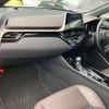 toyota c-hr 2018 quick_quick_DAA-ZYX10_ZYX10-2129826 image 7