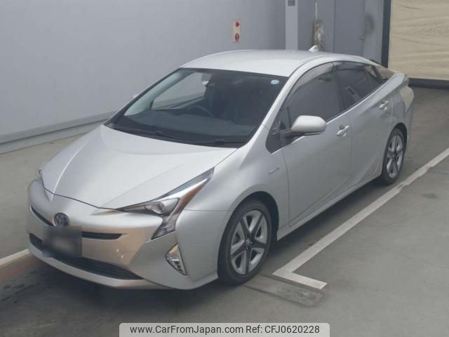 toyota prius 2016 quick_quick_DAA-ZVW50_6060383 image 2