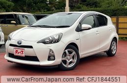 toyota aqua 2012 CFJ1844551
