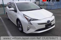 toyota prius 2016 -TOYOTA--Prius ZVW50--6011729---TOYOTA--Prius ZVW50--6011729-