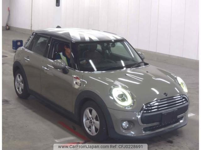 mini mini-others 2019 quick_quick_DBA-XU15M_WMWXU520002L07876 image 1