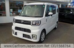 toyota pixis-mega 2022 CFJ1568764