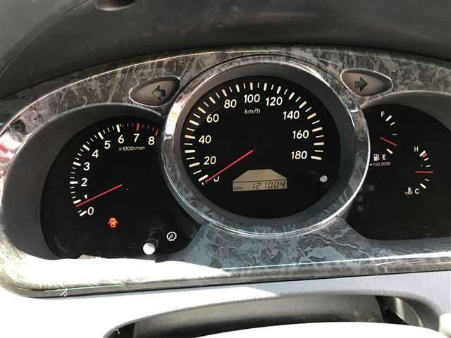 toyota kluger-l 2004 170922164739 image 2