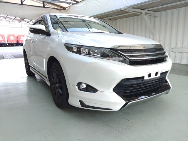 car_3529a158-afcd-4c4c-8176-