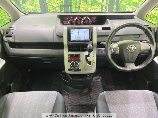 toyota noah 2012 -TOYOTA--Noah DBA-ZRR70W--ZRR70-0504180---TOYOTA--Noah DBA-ZRR70W--ZRR70-0504180- image 2