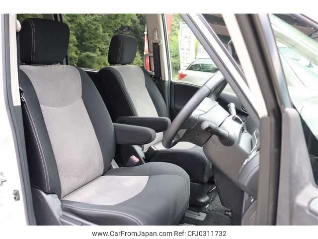 nissan serena 2011 TE2698 image 2